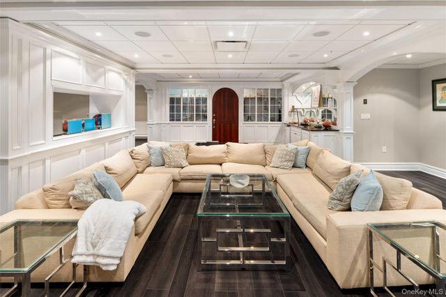 17 Great Hill Farms Road, Bedford, NY 10506