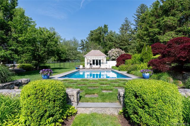 17 Great Hill Farms Road, Bedford, NY 10506