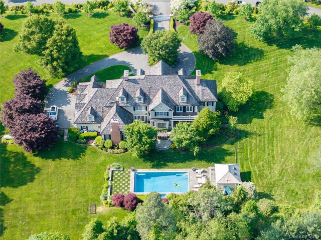 17 Great Hill Farms Road, Bedford, NY 10506