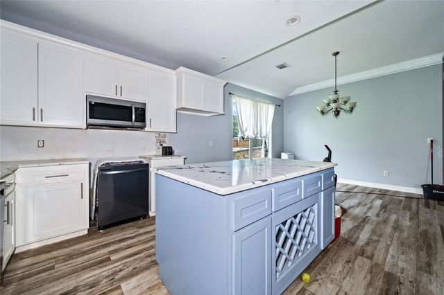 5110 Lakeshore Drive, Willis, TX 77318