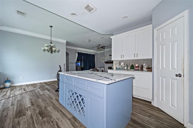5110 Lakeshore Drive, Willis, TX 77318