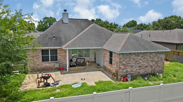 5110 Lakeshore Drive, Willis, TX 77318
