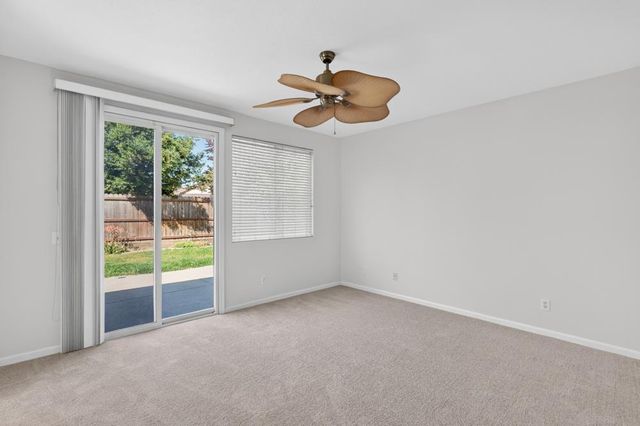 9666 Iris Meadow Way, Elk Grove, CA 95757