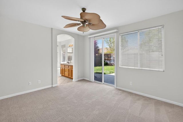 9666 Iris Meadow Way, Elk Grove, CA 95757