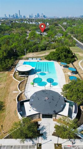 1196 Em Franklin Avenue, Austin, TX 78721