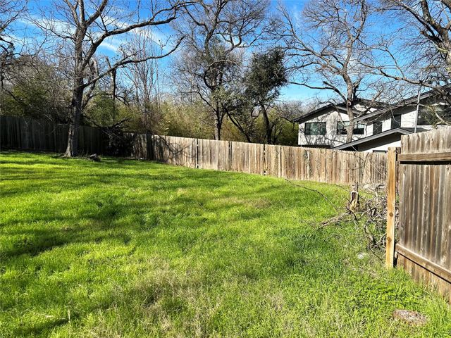 1196 Em Franklin Avenue, Austin, TX 78721