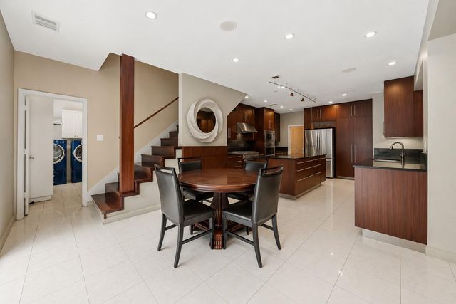 7610 Guinevere Drive, Sugar Land, TX 77479