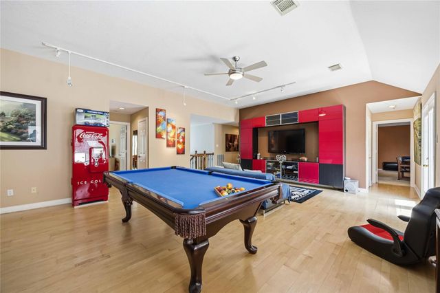 7610 Guinevere Drive, Sugar Land, TX 77479