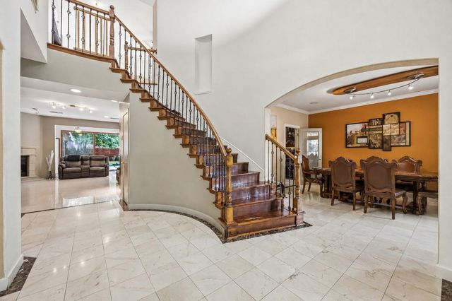 7610 Guinevere Drive, Sugar Land, TX 77479