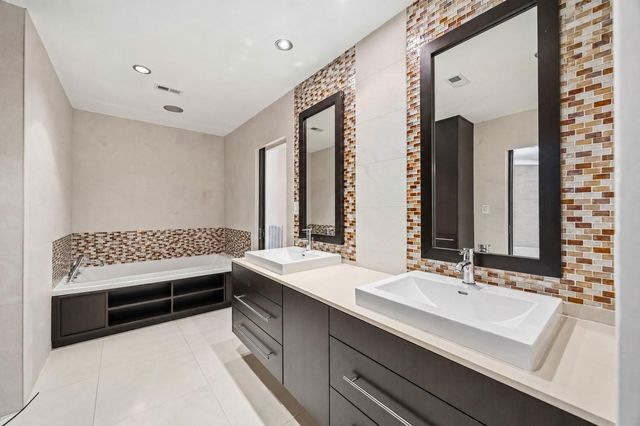 7610 Guinevere Drive, Sugar Land, TX 77479