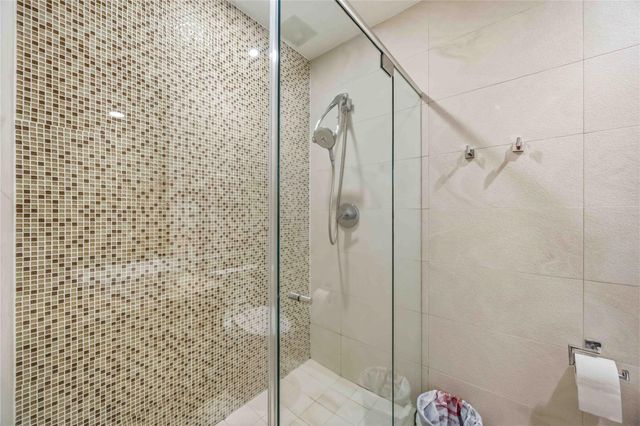 7610 Guinevere Drive, Sugar Land, TX 77479