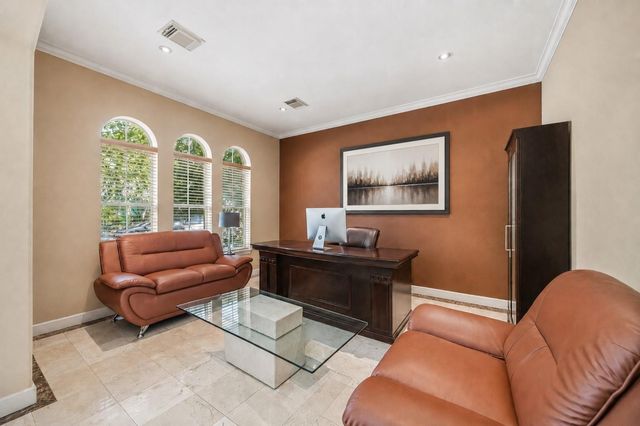 7610 Guinevere Drive, Sugar Land, TX 77479