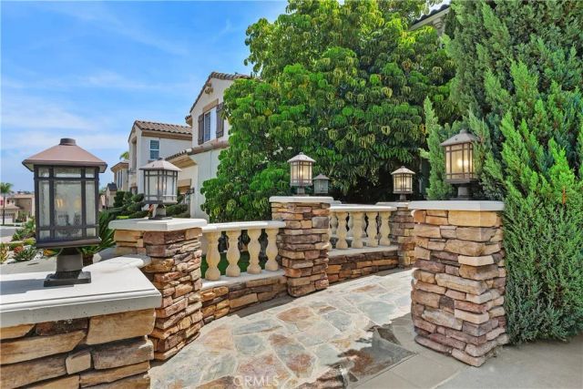 23422 Camino Terraza, Corona, CA 92883
