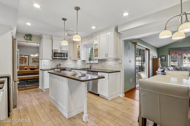 21 Appletree Road, Howell, NJ 07731
