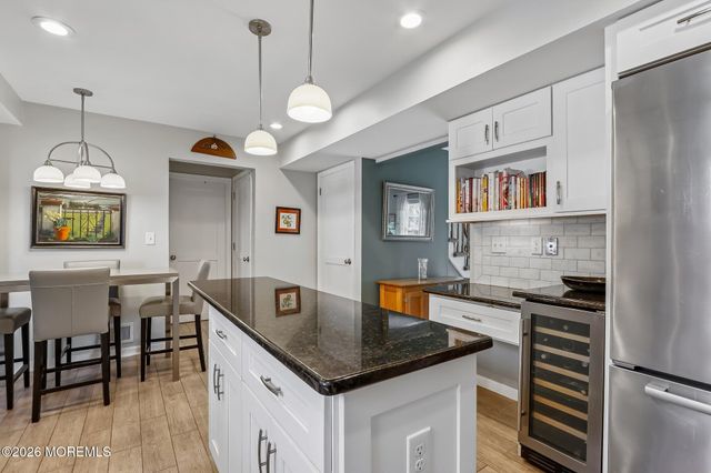 21 Appletree Road, Howell, NJ 07731
