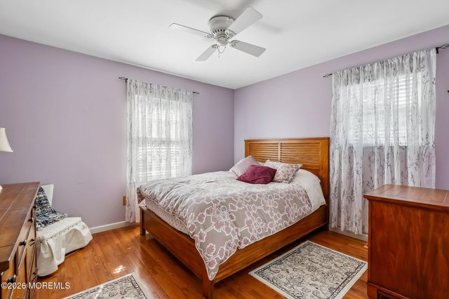 21 Appletree Road, Howell, NJ 07731