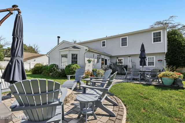 21 Appletree Road, Howell, NJ 07731