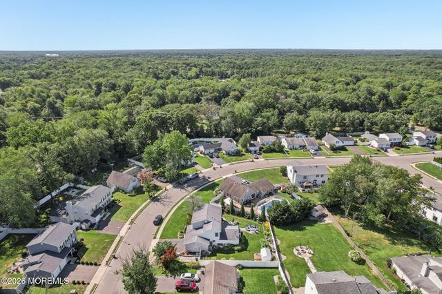 21 Appletree Road, Howell, NJ 07731