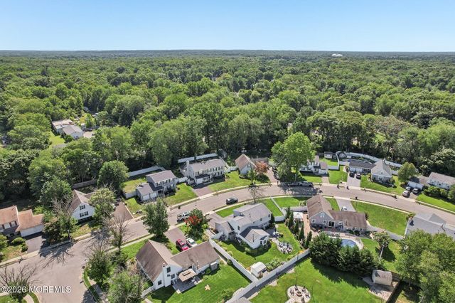 21 Appletree Road, Howell, NJ 07731