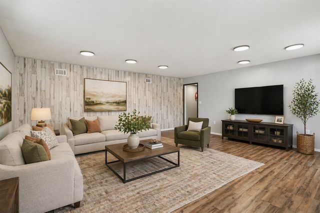 722 Grandmarais Avenue, Portage, MI 49024