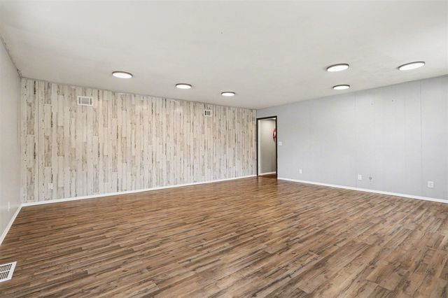 722 Grandmarais Avenue, Portage, MI 49024