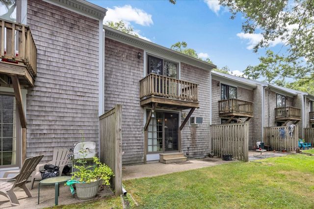 195 Falmouth Rd 2D, Mashpee, MA 02649