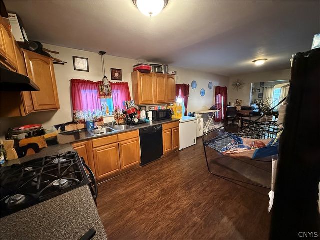 208 West Yates Street, Dewitt, NY 13057