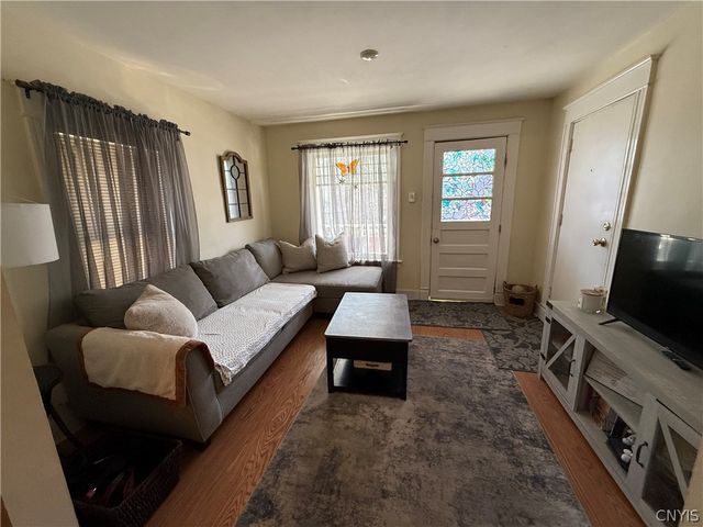 208 West Yates Street, Dewitt, NY 13057