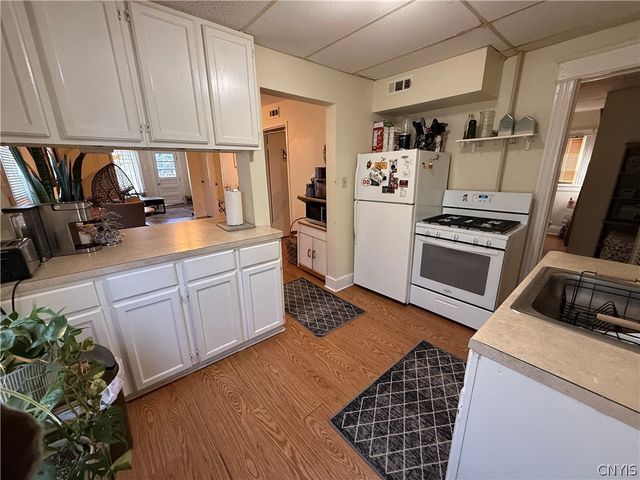 208 West Yates Street, Dewitt, NY 13057