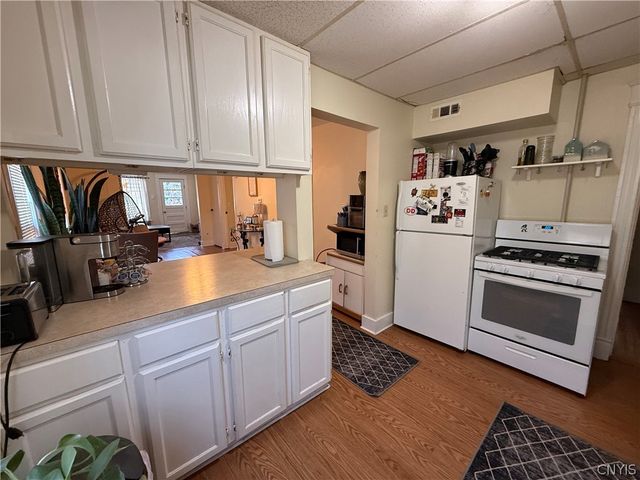 208 West Yates Street, Dewitt, NY 13057