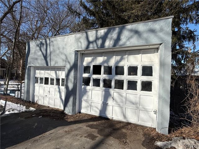 208 West Yates Street, Dewitt, NY 13057