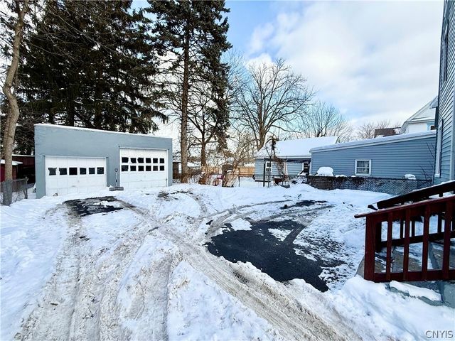 208 West Yates Street, Dewitt, NY 13057