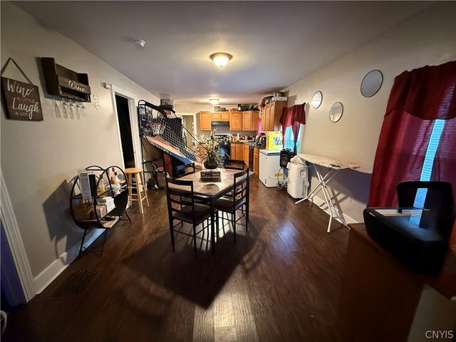 208 West Yates Street, Dewitt, NY 13057