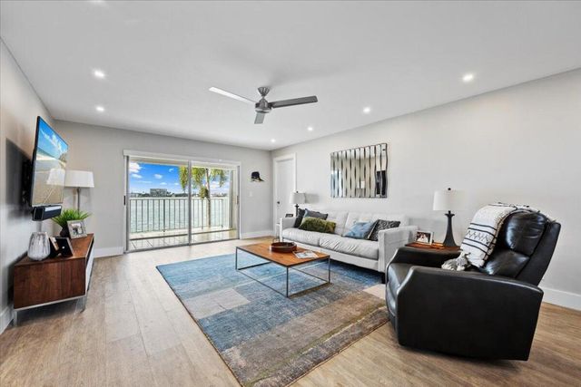 1025 Sugar Sands Boulevard 261, Riviera Beach, FL 33404