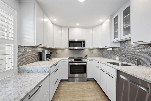 1025 Sugar Sands Boulevard 261, Riviera Beach, FL 33404