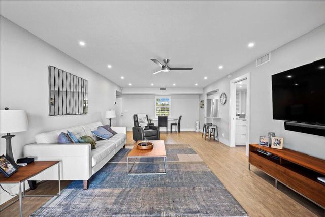 1025 Sugar Sands Boulevard 261, Riviera Beach, FL 33404