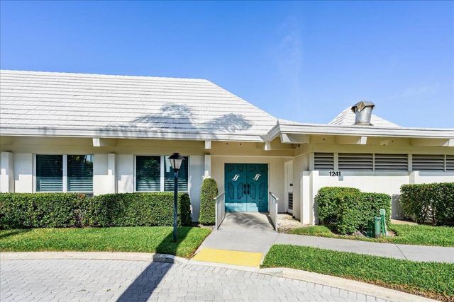 1025 Sugar Sands Boulevard 261, Riviera Beach, FL 33404