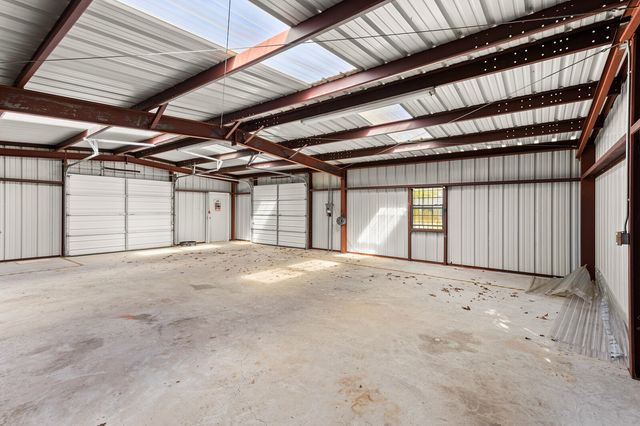 961 Shilling Drive, Elm Mott, TX 76640