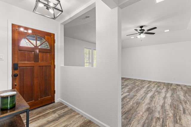 961 Shilling Drive, Elm Mott, TX 76640