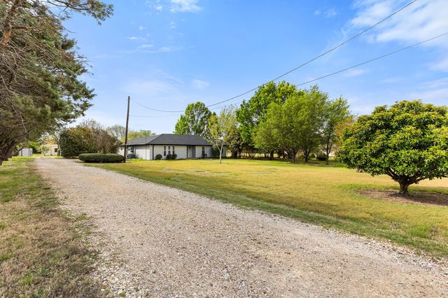 961 Shilling Drive, Elm Mott, TX 76640