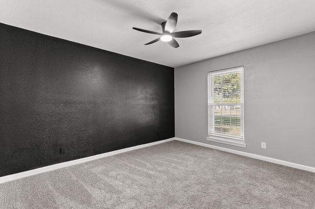 961 Shilling Drive, Elm Mott, TX 76640