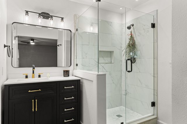 961 Shilling Drive, Elm Mott, TX 76640