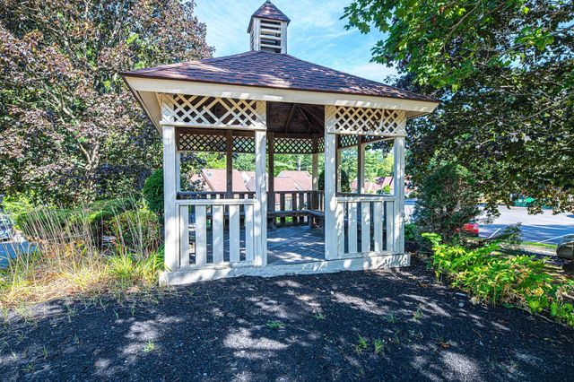3 Franklin Heights, Rochester, NH 03867