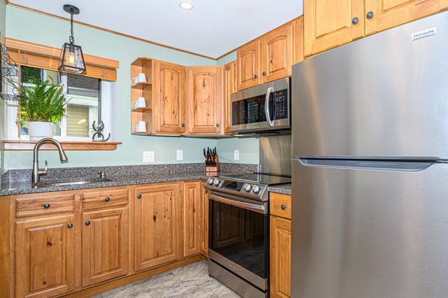 3 Franklin Heights, Rochester, NH 03867