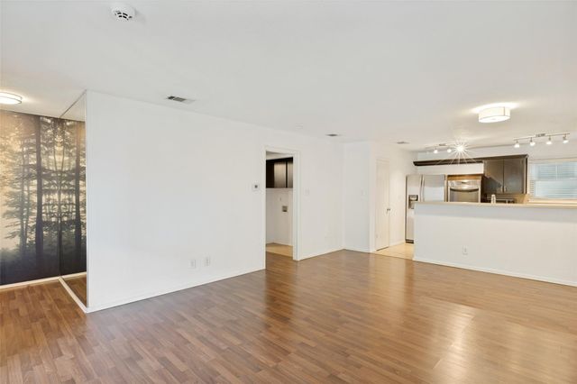8621 Putnam DR A, Austin, TX 78757