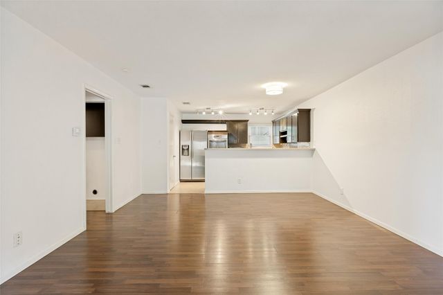8621 Putnam DR A, Austin, TX 78757