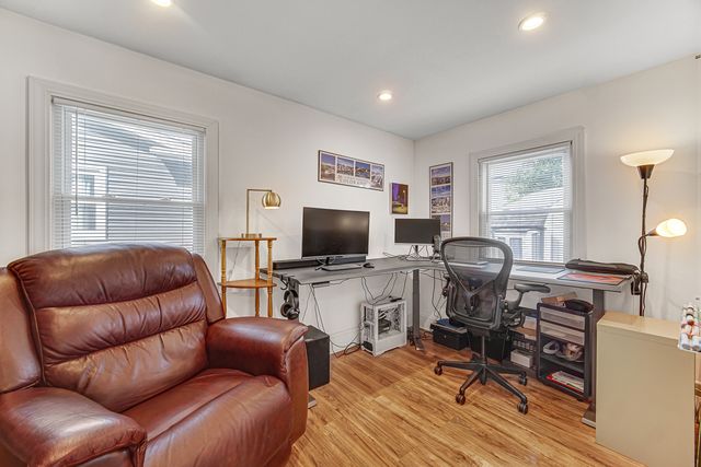 1072 Brantwood Avenue, Elk Grove Village, IL 60007