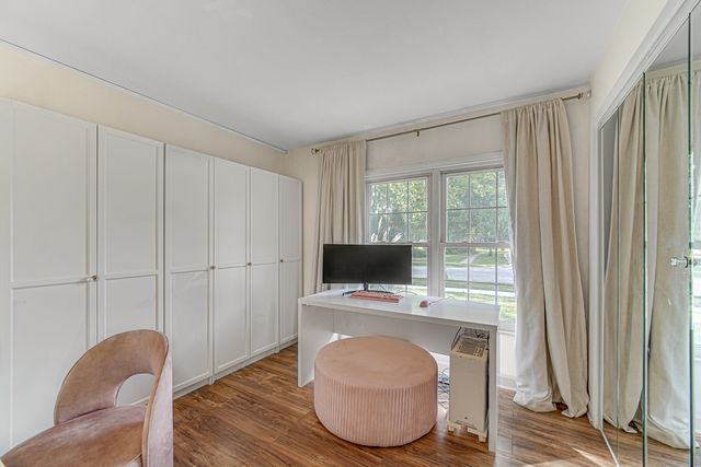 1072 Brantwood Avenue, Elk Grove Village, IL 60007