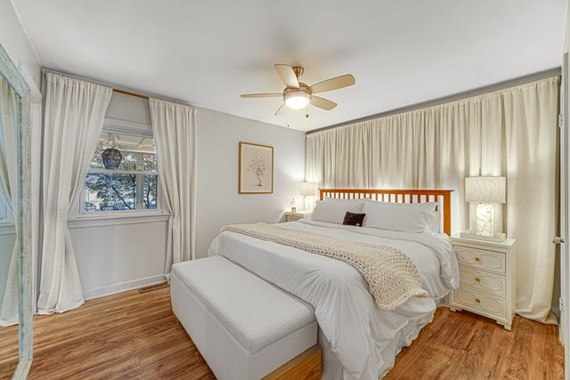 1072 Brantwood Avenue, Elk Grove Village, IL 60007