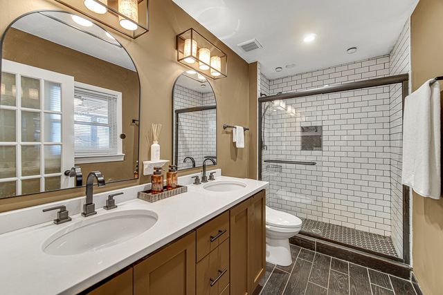 1072 Brantwood Avenue, Elk Grove Village, IL 60007